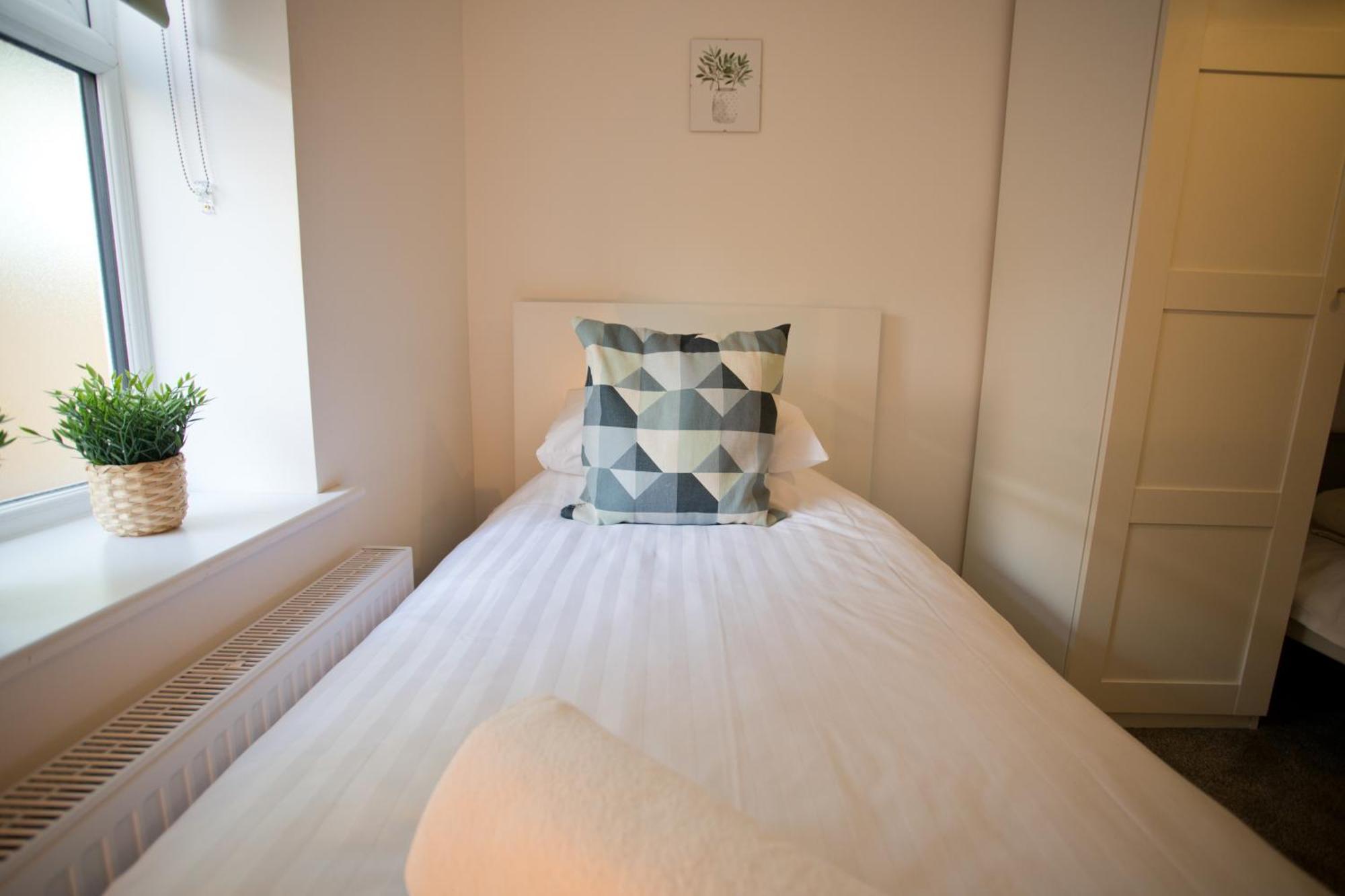 Sea Air - 2 Bedrooms - Parking - Mins To Апартаменты