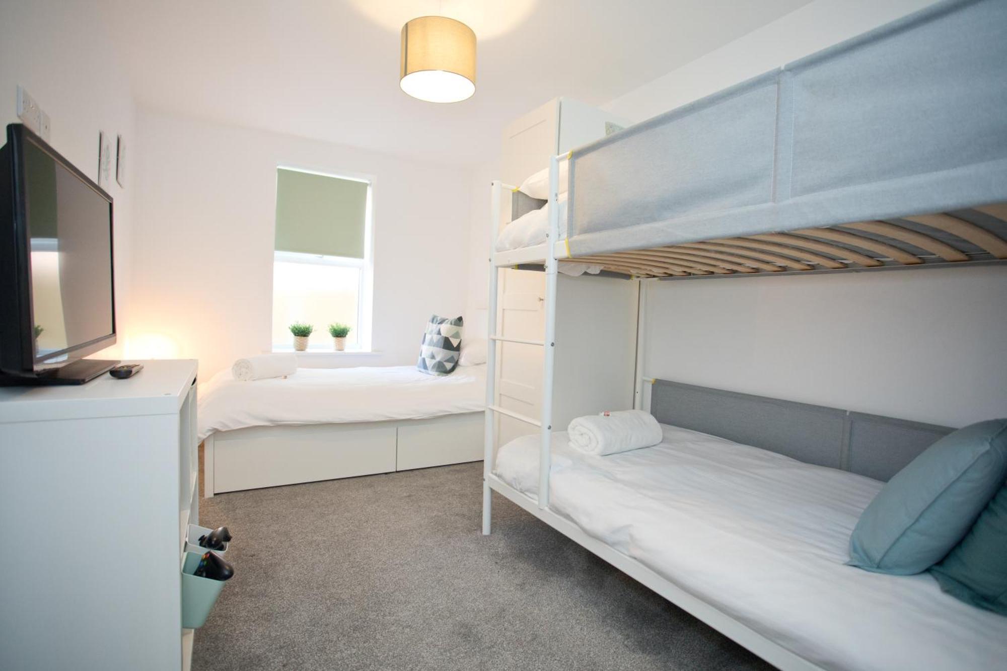Sea Air - 2 Bedrooms - Parking - Mins To * Борнмут
