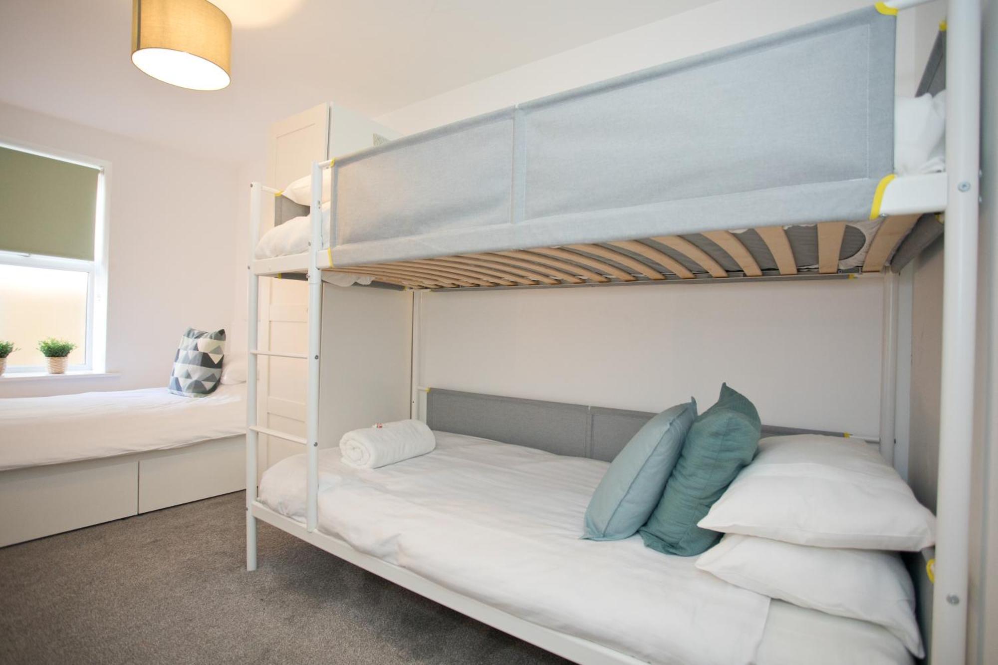 Апартаменты Sea Air - 2 Bedrooms - Parking - Mins To Борнмут