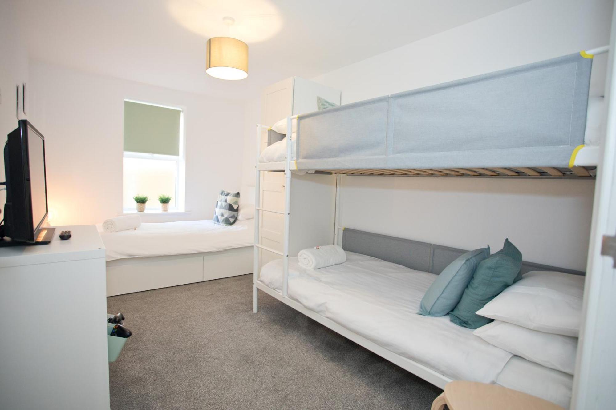 Sea Air - 2 Bedrooms - Parking - Mins To Апартаменты *
